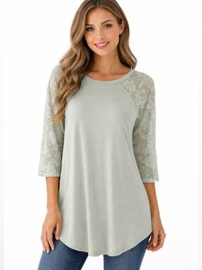Sage Lace Raglan Tunic